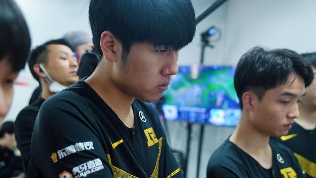 球员形成鲜 球员形成鲜