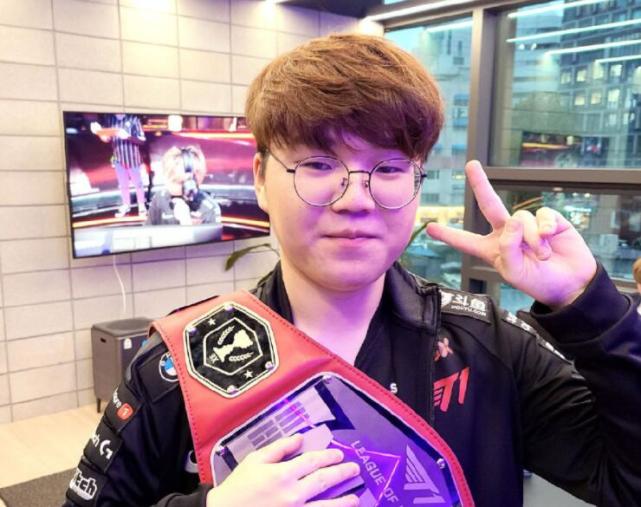 向更加人性 向更加人性